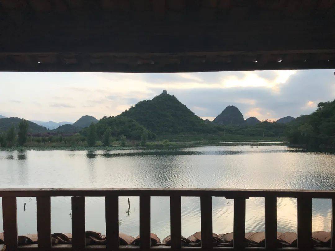 “恐龙扛狼”发源地，住的都是什么神仙？