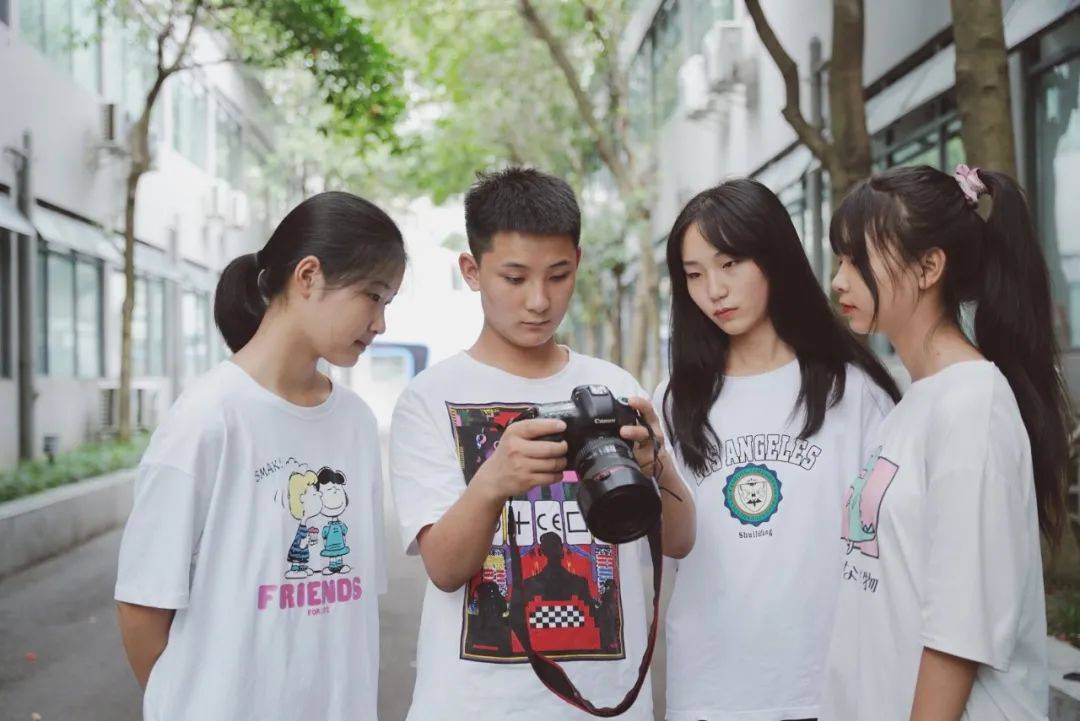 初中毕业学什么专业好？推荐适合男生、女生学习的专业