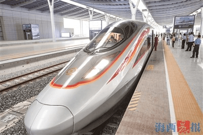 “掏空全家钱包买岛外，还贷30年月供1万多，是你想要的人生吗？”鱼友：生活压力真的好大