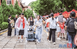 “掏空全家钱包买岛外，还贷30年月供1万多，是你想要的人生吗？”鱼友：生活压力真的好大