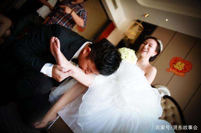 男朋友结婚了新娘却不是我(男朋友结婚了新娘却不是我是什么歌曲)